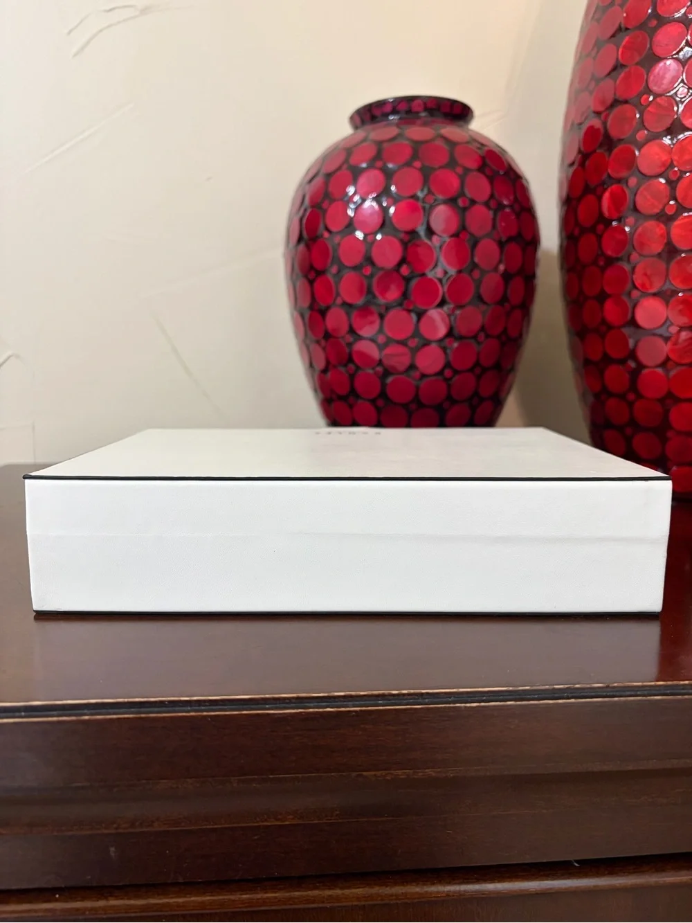 Radley London NWT White Jewelry Box Magnetic Close Ring Necklace Organizer